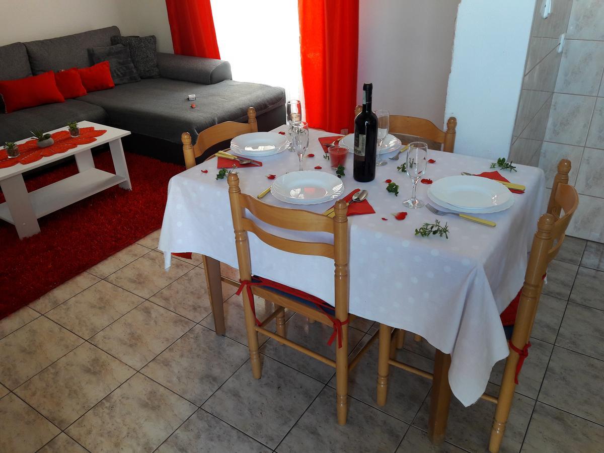 סופטאר Apartments M&J מראה חיצוני תמונה