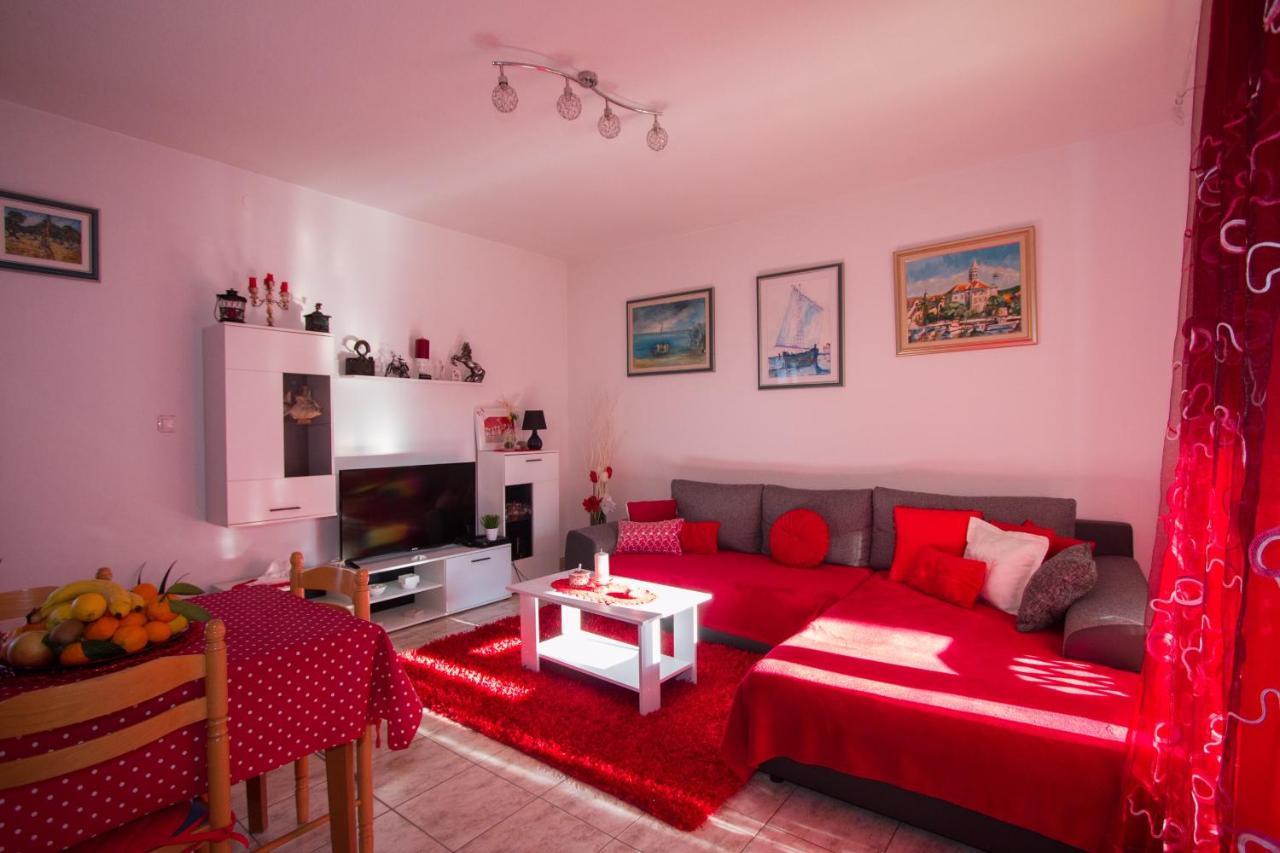 סופטאר Apartments M&J מראה חיצוני תמונה