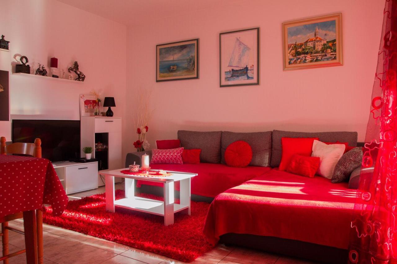 סופטאר Apartments M&J מראה חיצוני תמונה