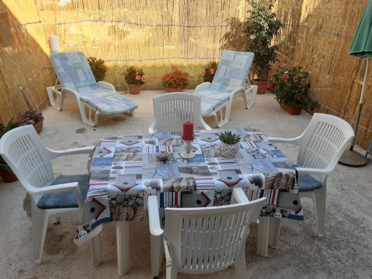 סופטאר Apartments M&J מראה חיצוני תמונה